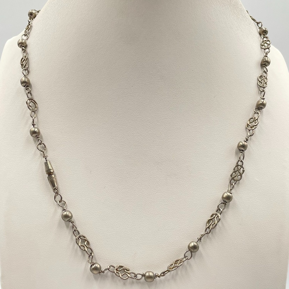 Vintage Retro Silver Tone Twisted Open Loop & Round Bead Link Chain Necklace